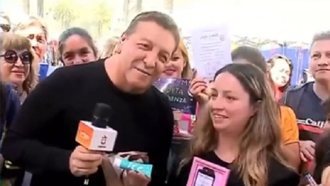 Julio César Rodríguez recibió en vivo un peculiar regalo de una sex shop