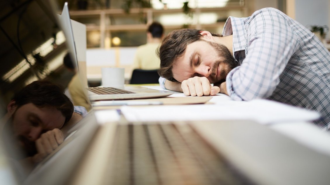 La semana laboral de cuatro días reduce el estrés y mantiene la productividad