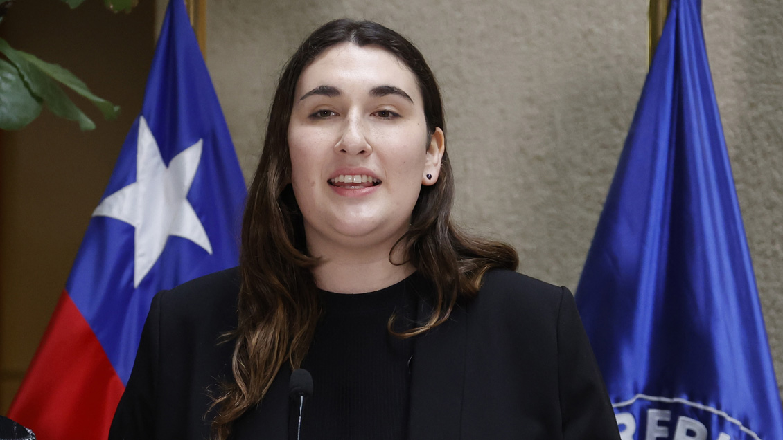 Diputada Schneider acusó intereses económicos y políticos en cuestionamientos a compra de Clínica Sierra Bella