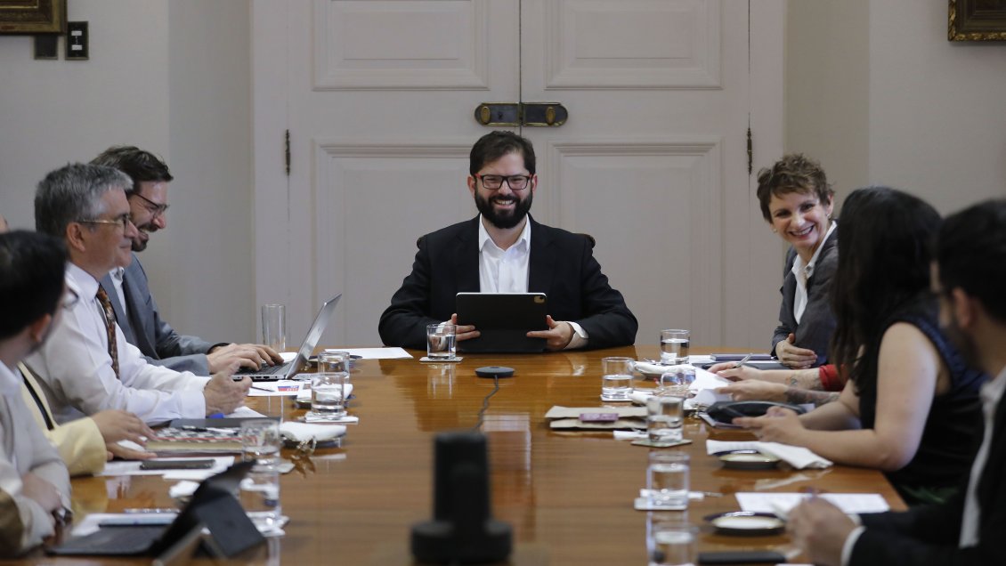 Oficialismo expectante ante posible cambio de gabinete
