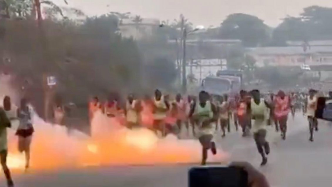 Al menos 18 heridos por artefactos explosivos durante una maratón en Camerún