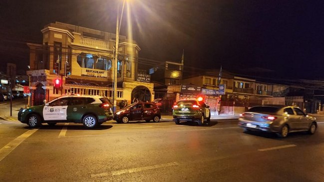 A prisión dos detenidos por incendiar automóviles en la vía pública