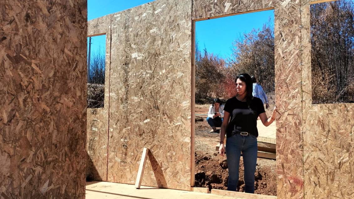 Partió instalación de viviendas de emergencia en localidad arrasada por incendio en Mulchén