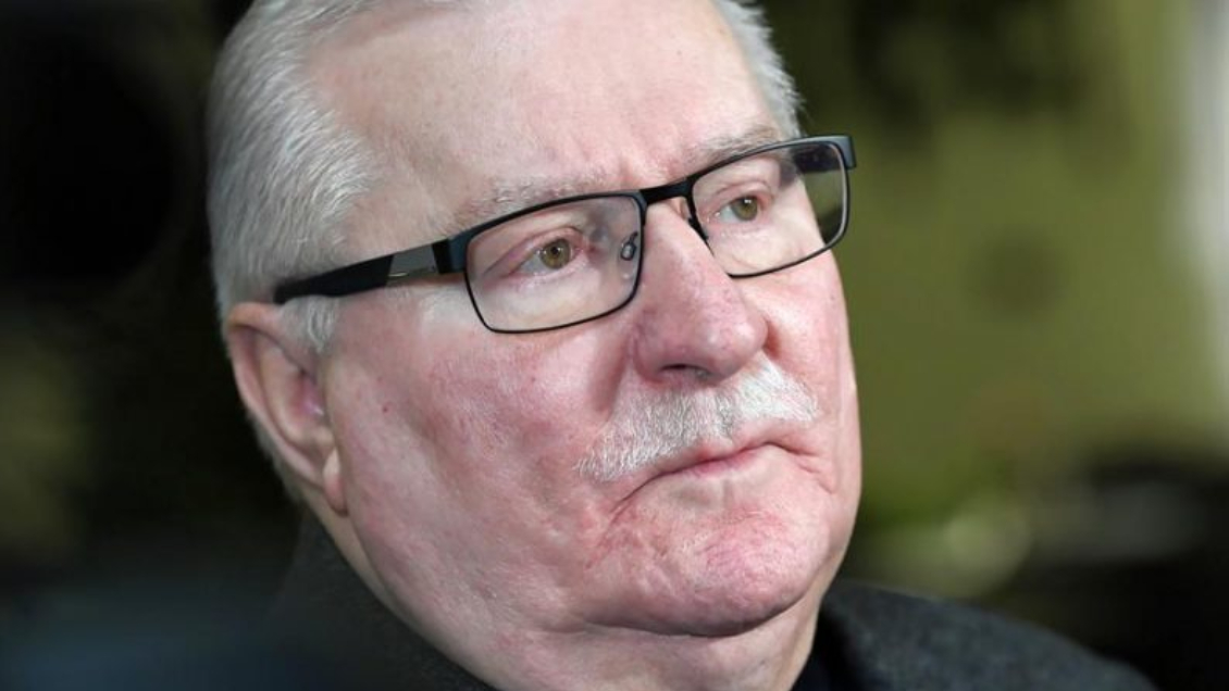 Por no presentar sus datos financieros y tributarios, el partido de Lech Walesa deja de existir