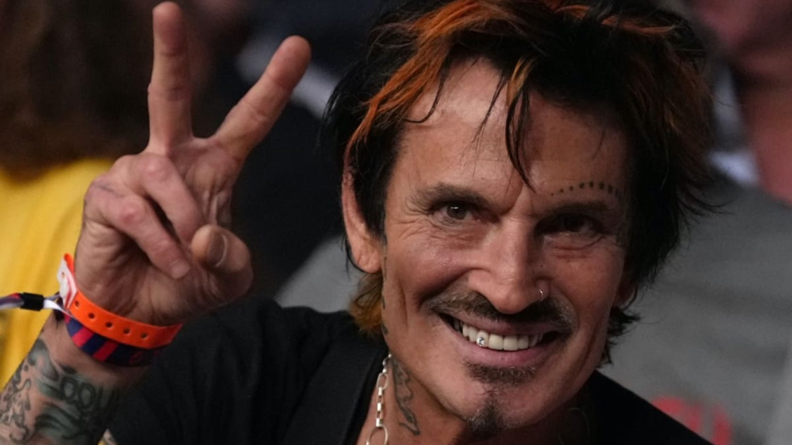 Tommy Lee y su particular petición durante show en Chile: 