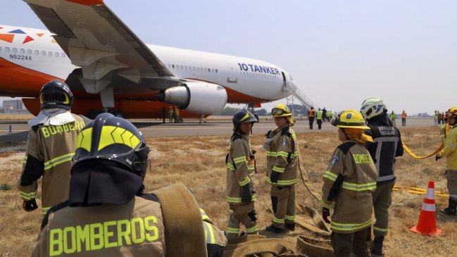 Tras casi un mes, el Ten Tanker se fue de Chile
