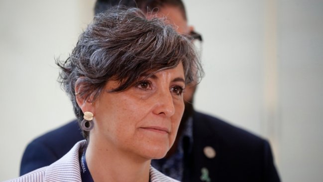 Ministra Aguilera presentará ley corta para solucionar crisis de isapres ante comisión mixta del Congreso