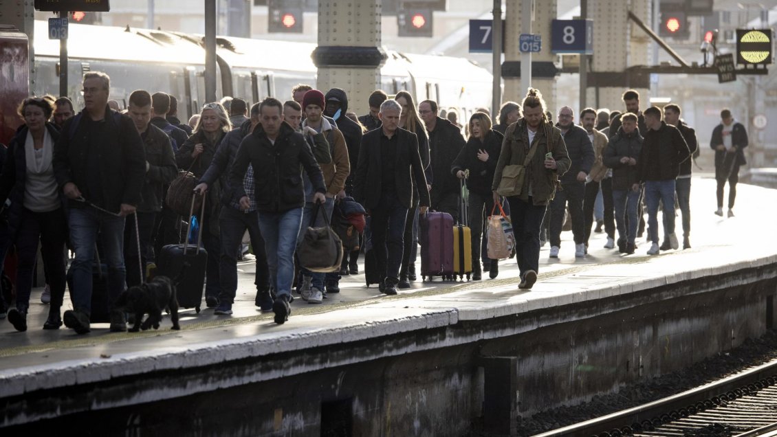 Crisis en el Reino Unido puede causar caída histórica del estándar de vida