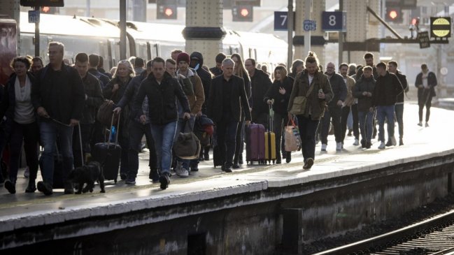 Crisis en el Reino Unido puede causar caída histórica del estándar de vida