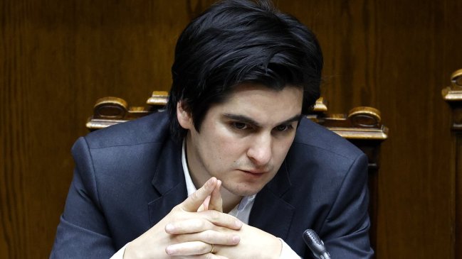 Remezón en las subsecretarías: Presidente Boric cambió a 15 autoridades