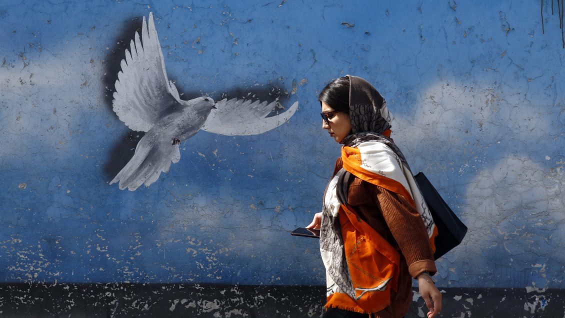 Irán detiene a más de 100 sospechosos por los envenenamientos de niñas