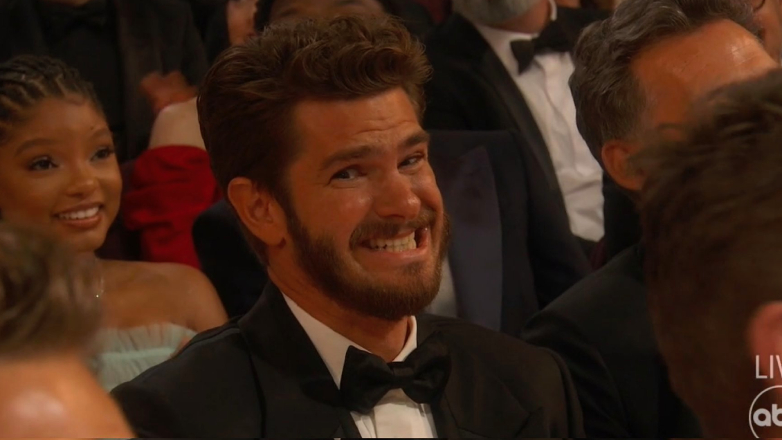 Es un meme otra vez: la viral reacción de Andrew Garfield durante monólogo en los Premios Oscar