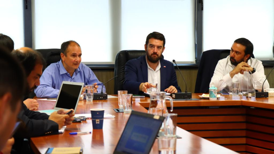 Gobernadores de zonas afectadas por los incendios piden ser parte de la reconstrucción