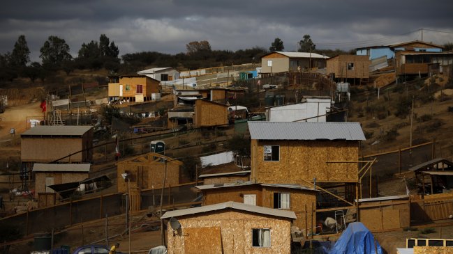 Catastro de TECHO-Chile: 114 mil familias viven en campamentos