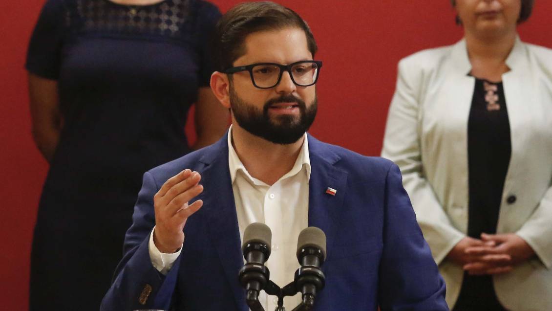 Boric: Entiendo el dolor, frustración y rabia de la viuda del cabo; no voy a contradecirla