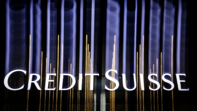 Las acciones de Credit Suisse abren con un alza espectacular tras anuncio de préstamo