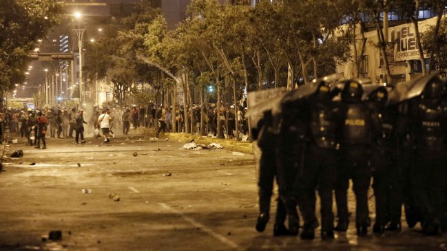 Policía y Ejército peruanos dispararon a civiles desarmados, según el NYT