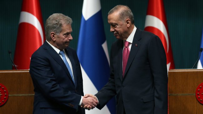 Turquía anuncia vía libre para el ingreso de Finlandia a la OTAN, pero no para Suecia