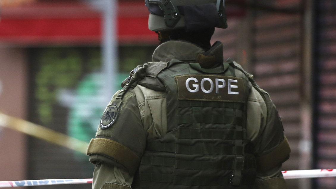 Era chicha, no una bomba: explosión movilizó al GOPE en mall de Curicó
