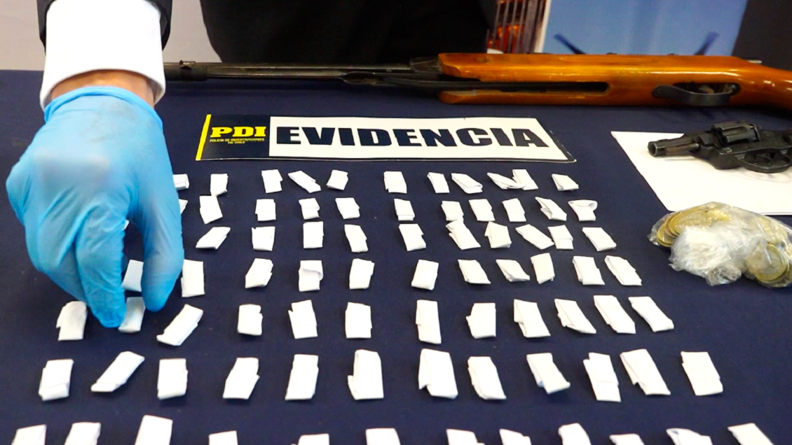 PDI detuvo a dos sujetos que utilizaban restaurante para vender droga en la caleta de Coquimbo