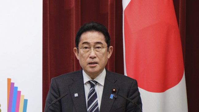   Primer ministro japonés viaja a Ucrania para reunirse con Zelenski 