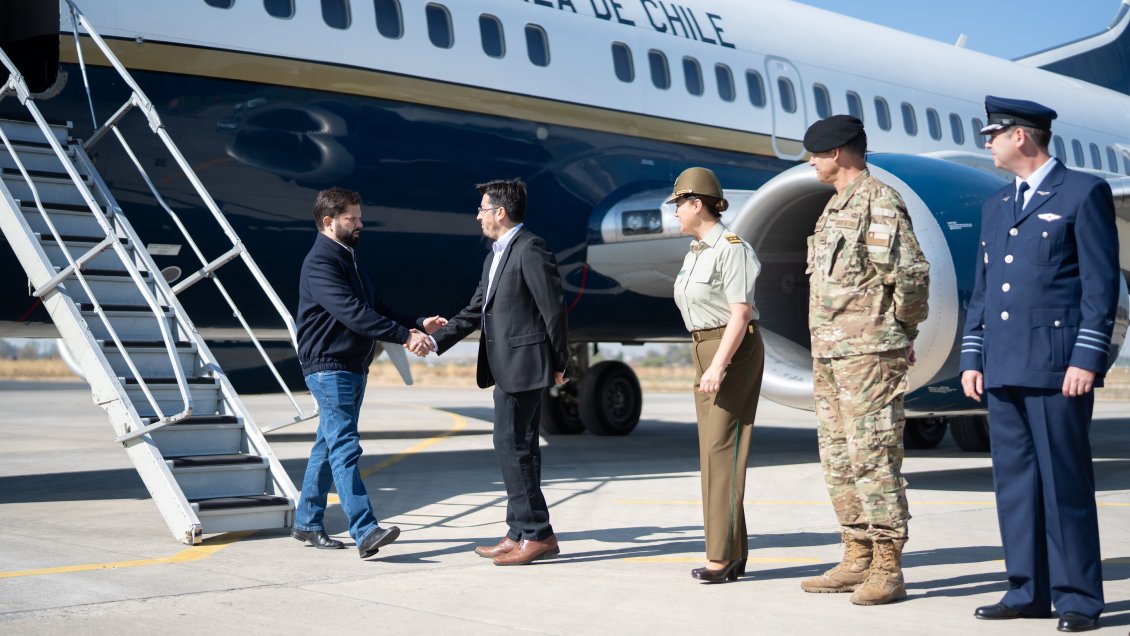 Presidente Boric llegó a Ránquil para informarse de reconstrucción tras incendios