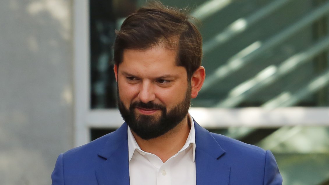 Retiros: Boric criticó a legisladores que 