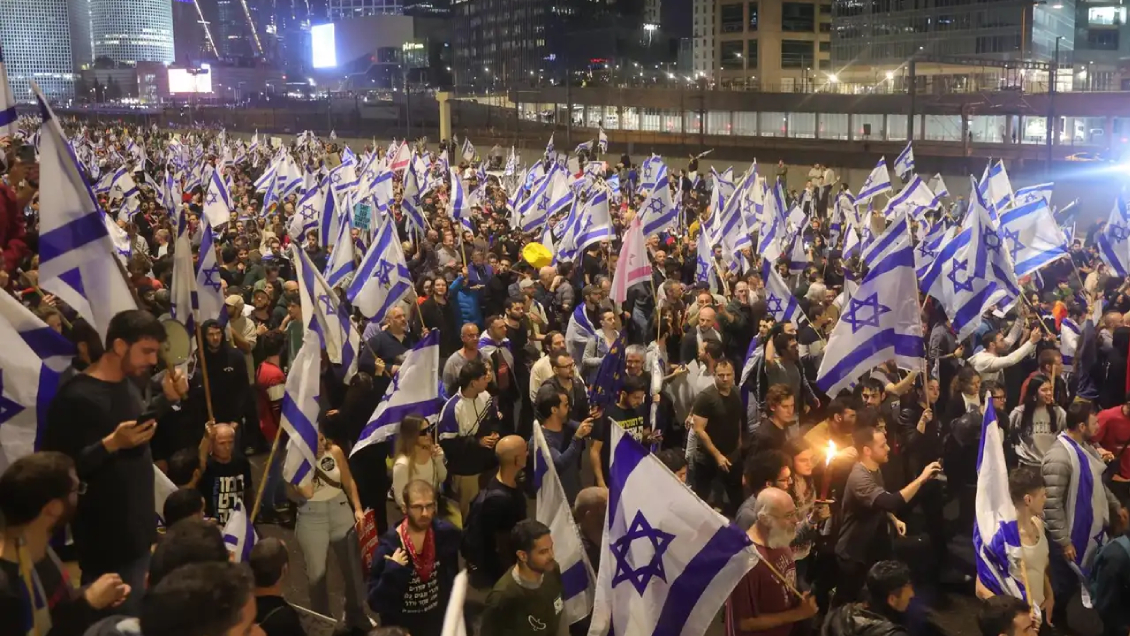 Los puntos más polémicos de la reforma judicial que divide Israel