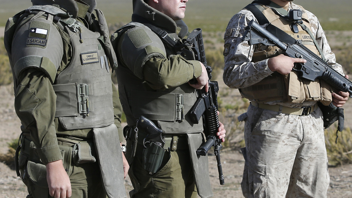 Funcionarios de la Armada y Carabineros fueron atacados a balazos en Contulmo