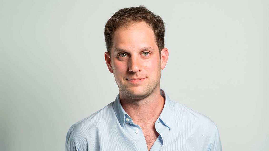 Rusia detuvo a periodista de Wall Street Journal: Lo acusa de espionaje y arriesga 20 años de cárcel