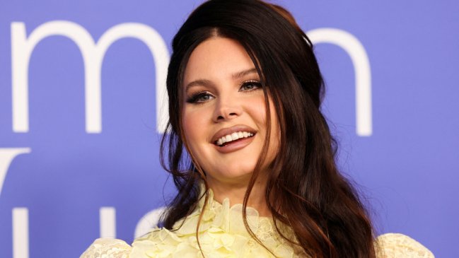 Habrá boda: confirman que Lana del Rey se comprometió con mánager musical