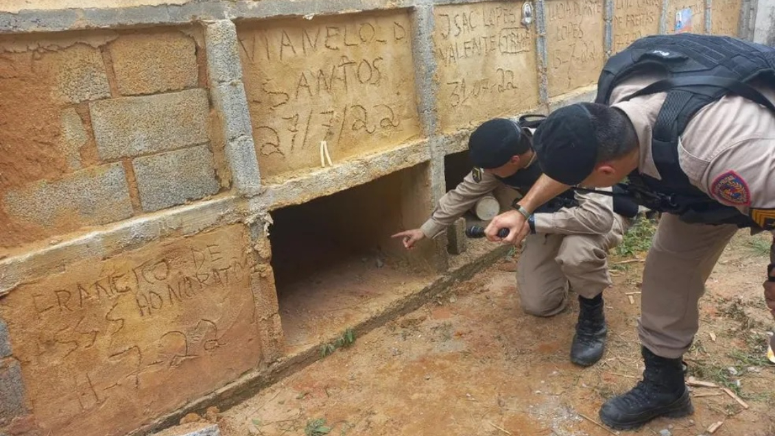 Rescatan a una mujer que fue sepultada viva en un cementerio de Brasil