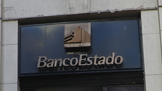  Boric designó nuevo directorio de BancoEstado tras salida de Jessica López  