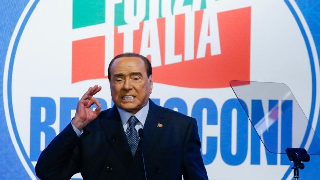  Berlusconi, en cuidados intensivos por problemas cardiovasculares  