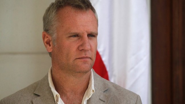 Felipe Kast: La Ley Naín-Retamal no afectaría a la senadora Campillai; ella no amenazó a Carabineros