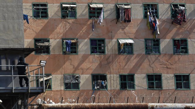 Dos reos se fugaron de la cárcel de Osorno