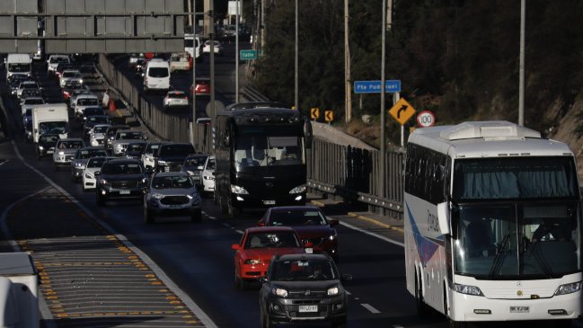  Fin de Semana Santa: Se espera el retorno de 383 mil vehículos a la capital  