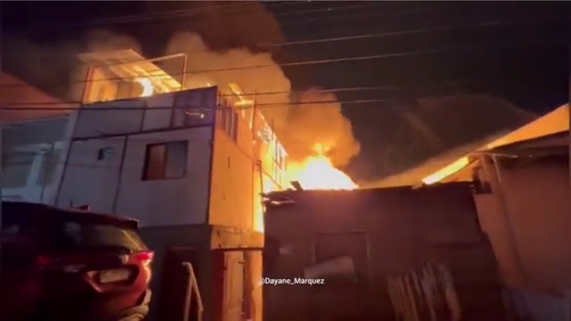 Incendio dejó tres muertos en Antofagasta
