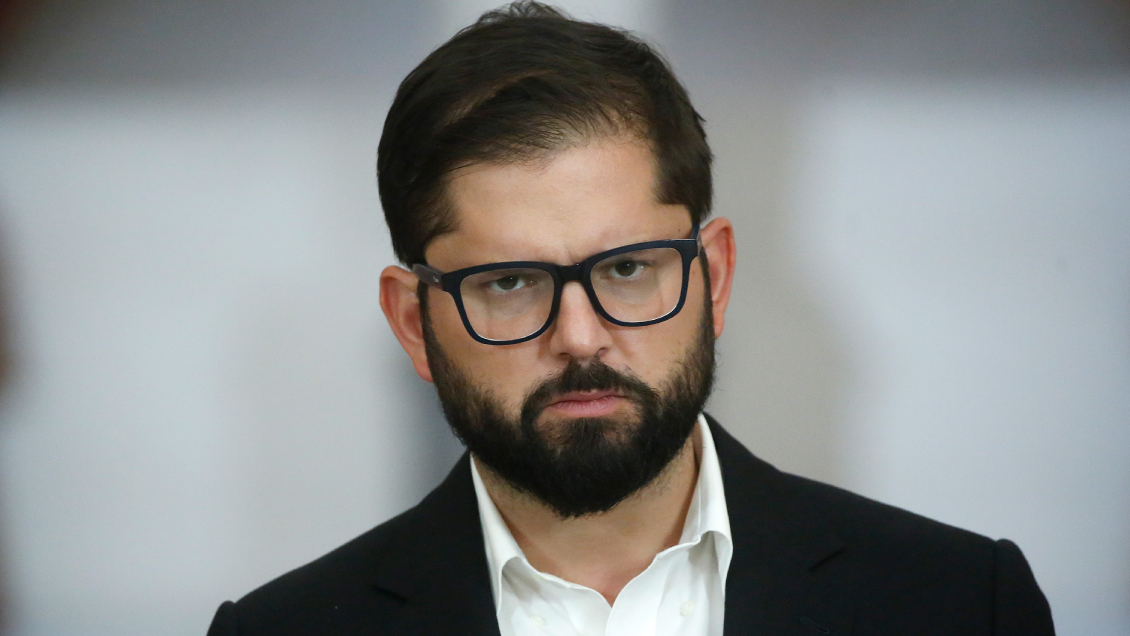 Cámara pidió que Boric se disculpe con Carabineros: Diego Ibáñez acusa 