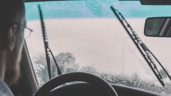 Lima canceló a los limpiaparabrisas: Uno mató a un conductor que rehusó el servicio