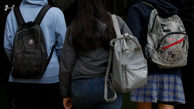 Liceo de Iquique aplicó ley Aula Segura tras violenta riña entre alumnas