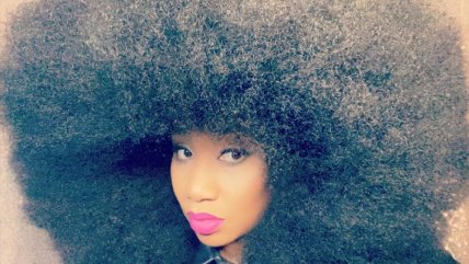  Tiene el afro más grande del mundo y el récord Guinness  