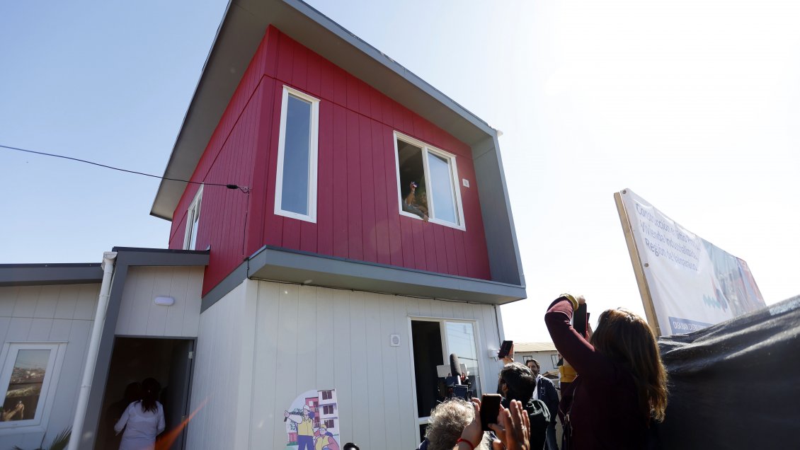 Entregada la primera vivienda definitiva tras el megaincendio de diciembre en Viña