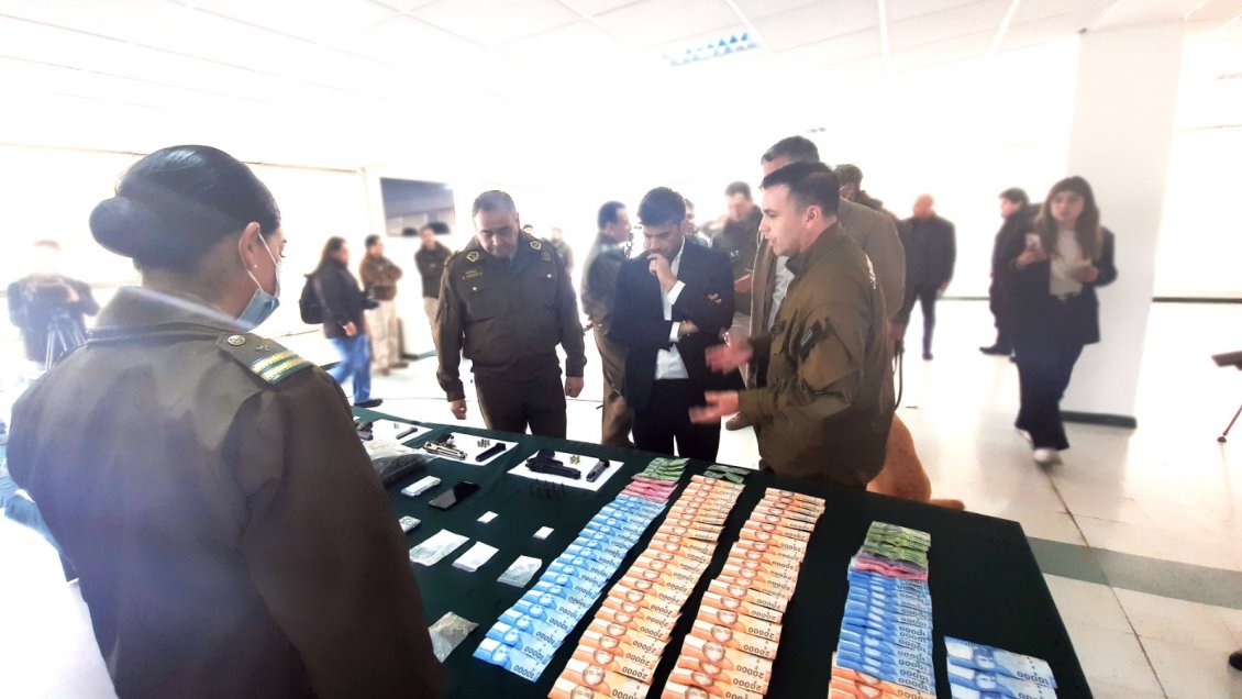 Carabineros detuvo a ocho sujetos por microtráfico de drogas en Temuco