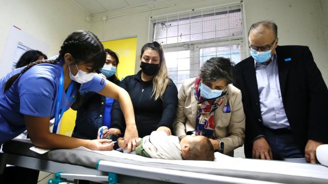  Minsal sumó vacuna contra la meningitis al calendario anual de inmunizaciones  