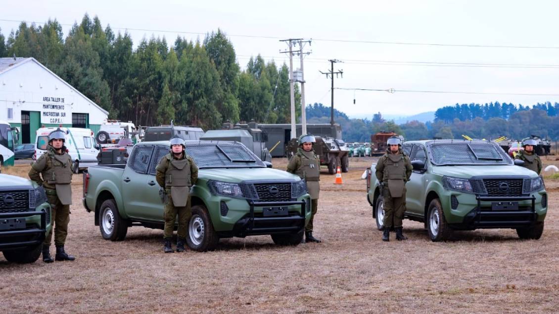 Gobierno entregó camionetas blindadas a Carabineros de Ercilla