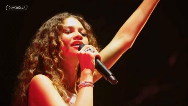 Zendaya se presentó de sorpresa en Coachella durante show de Labrinth