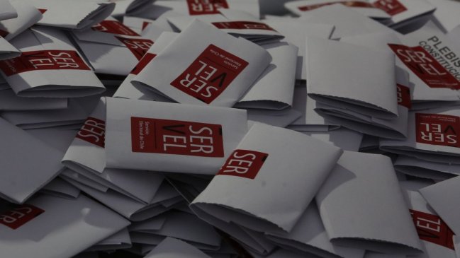 Comisión Experta mira de reojo el 7 de mayo: podría aplazar definiciones clave poscomicios