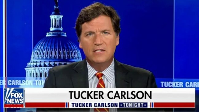   Fox News cortó lazos con Tucker Carlson, su buque insignia 