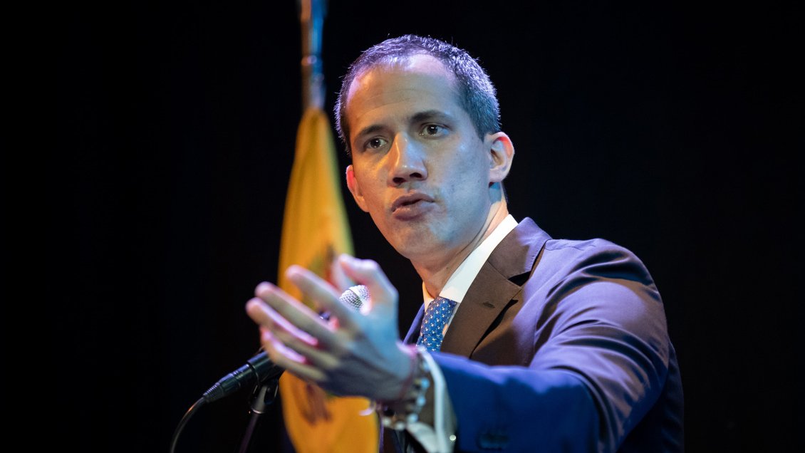 Petro afirma que habría ofrecido asilo a Juan Guaidó si lo hubiera pedido